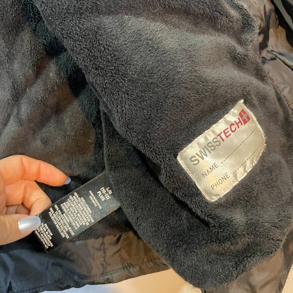 Swiss Tech Quilted Jacket Womens Large 10-12 Black Fleece Lined Full Zip Hooded - Picture 3 of 6